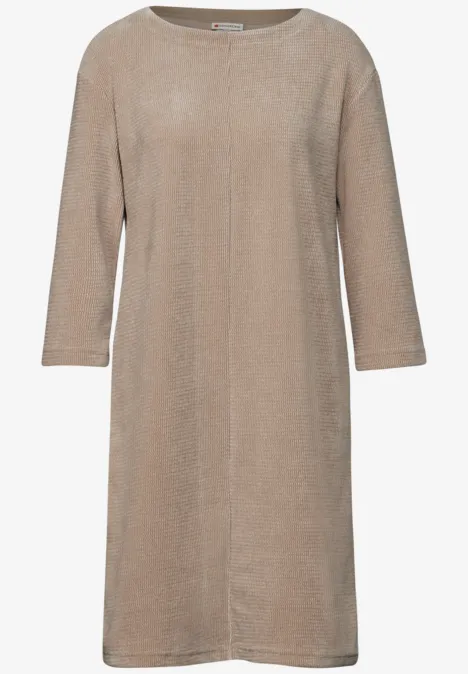 Kuscheliges Kleid honey sand