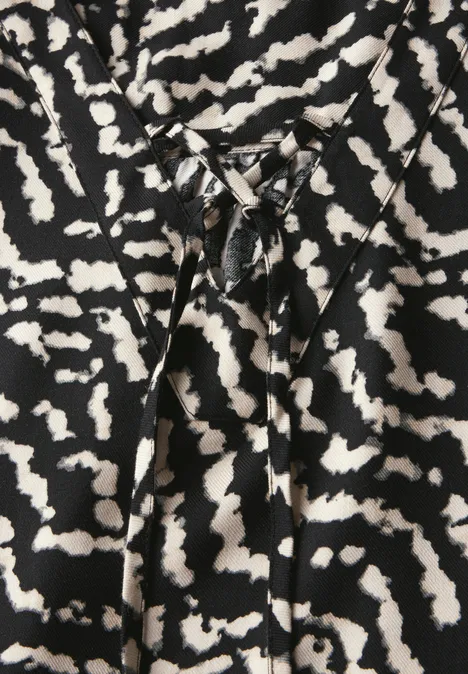 Gemustertes Tunika-Kleid Black Gemustertes Tunika-Kleid Black