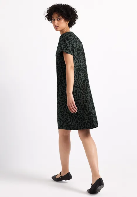 Gedessineerde keperstof jurk mid green