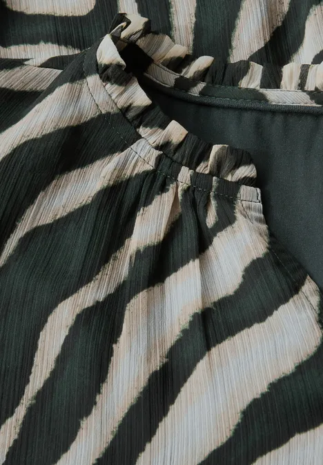 Chiffon-Kleid mit Volants pine grove green