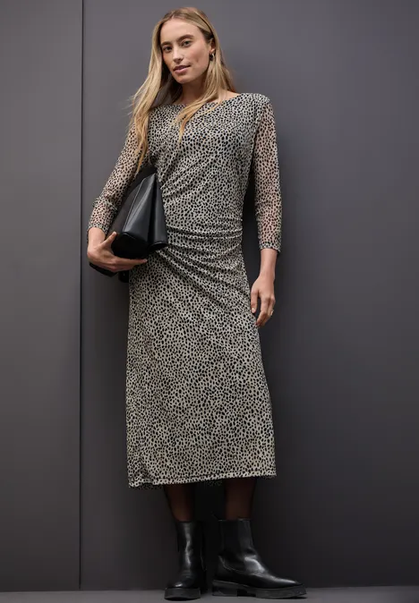 Mesh-Kleid mit Leo-Muster sanded beige