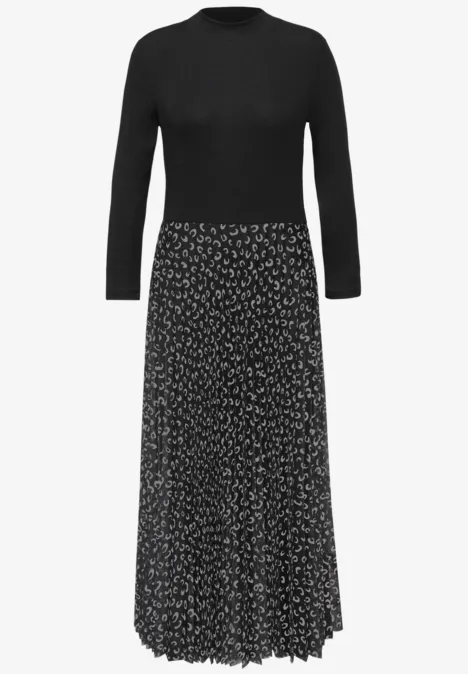 Robe avec jupe plissée Black