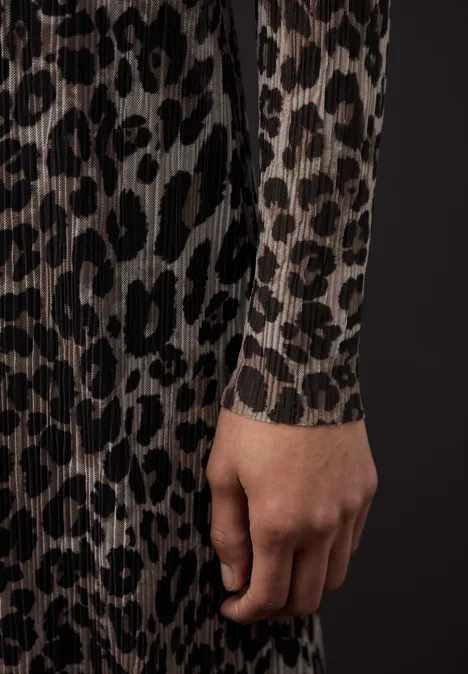 Mesh-Plissée Kleid mocha glow Mesh-Plissée Kleid mocha glow