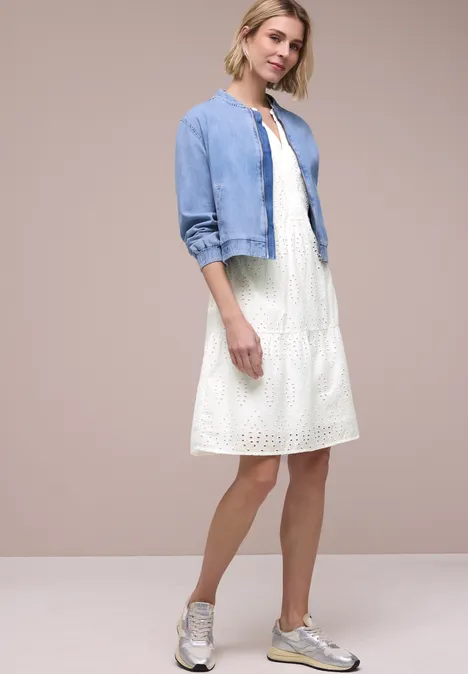 Knielange jurk met shiffleymotief off white Knielange jurk met shiffleymotief off white