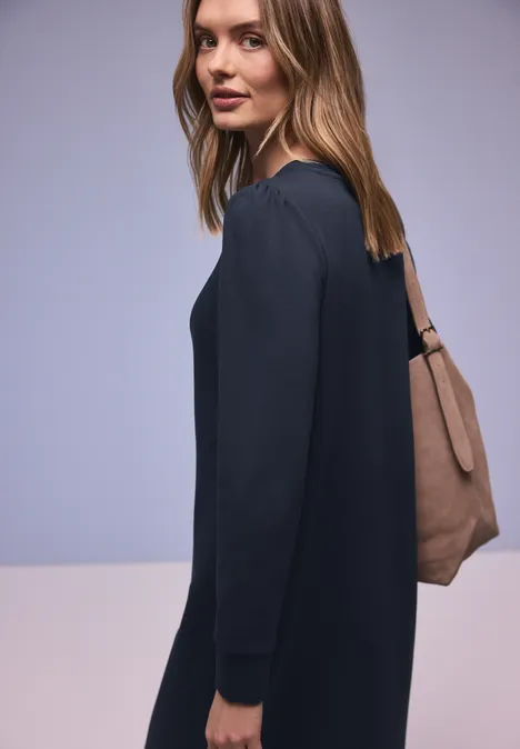 Jurk in effen kleur shadowed navy Jurk in effen kleur shadowed navy