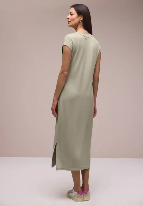 Midi-Kleid mit V-Neck im Strick-Look timeless beige Midi-Kleid mit V-Neck im Strick-Look timeless beige