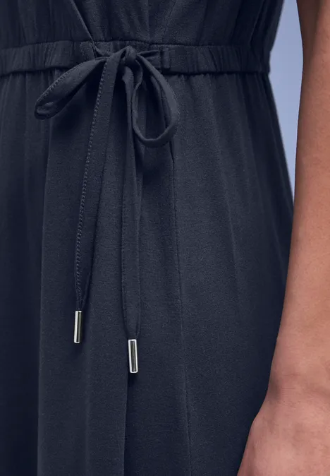 Robe midi avec détail cache-cœur shadowed navy Robe midi avec détail cache-cœur shadowed navy