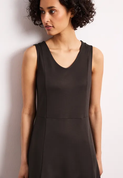 Sukienka midi bez rękawów w jednolitym kolorze espresso brown