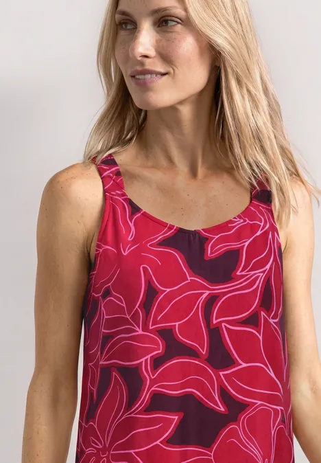 Robe mi-longue à bretelles froncées salsa red Femme portant un haut rouge sans manches à motif floral.