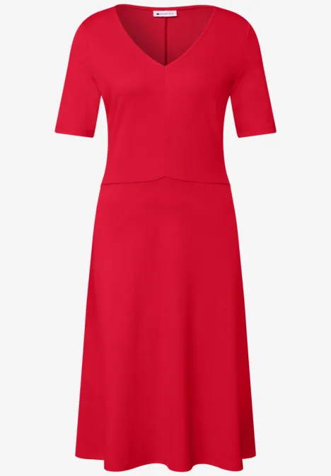 Robe en jersey à manches courtes salsa red Robe rouge mi-longue à manches courtes et col en V.