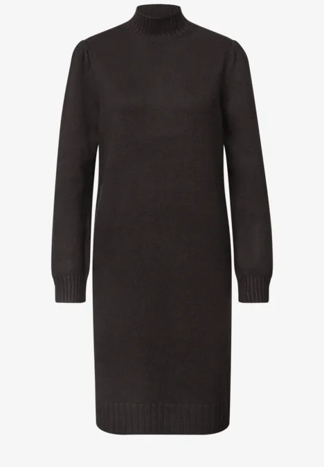 Robe pull noire à col roulé et manches longues