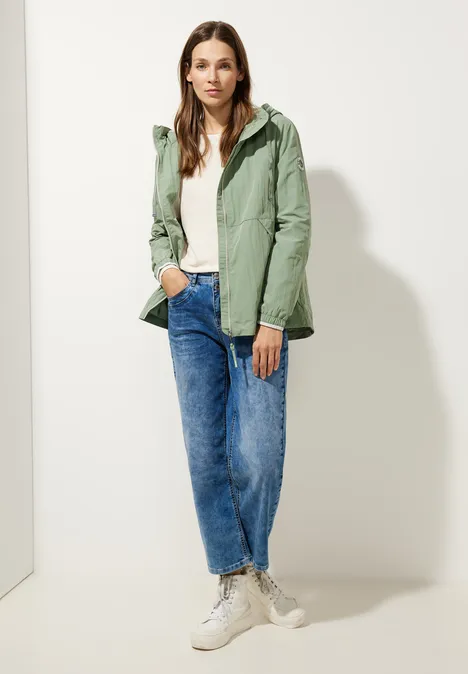 Moderner Windbreaker dark desert mint