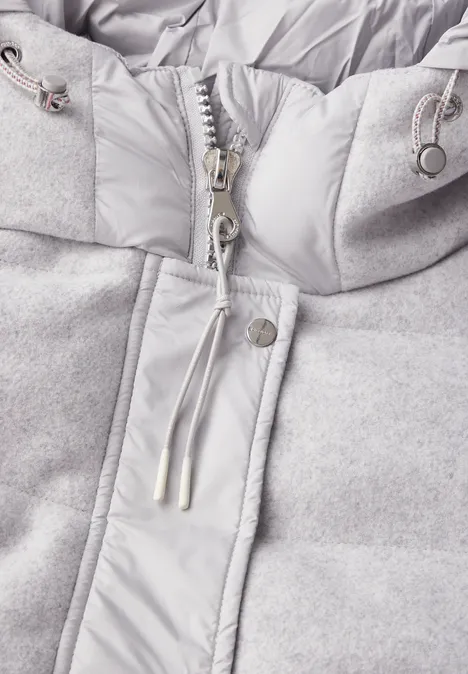 Gefütterte Steppjacke metallic grey