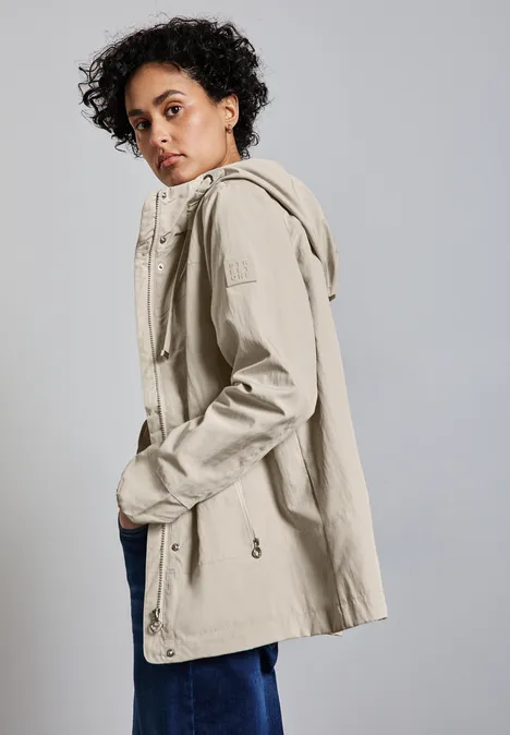 Moderner Windbreaker pearly sand