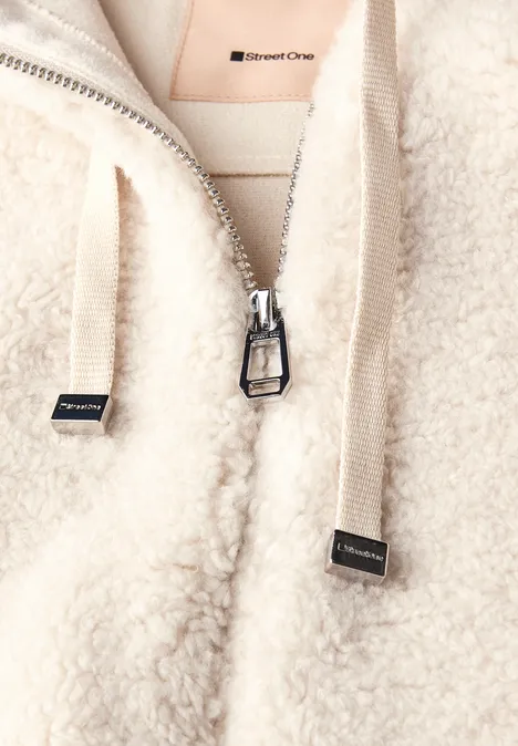 Teddy Jacke mit Kapuze pastel sand