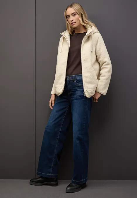 Gefütterte Teddy-Jacke pastel sand