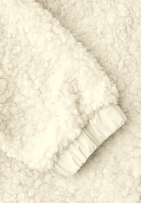 Jas met opgestikte zakken eggshell ecru