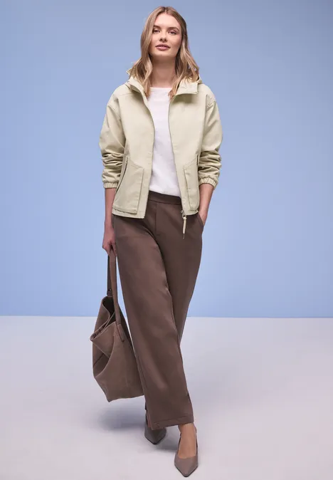 Kurze Jacke powder beige