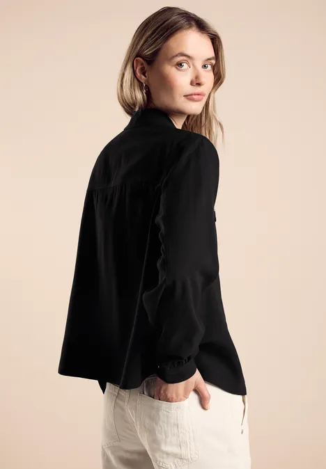 Blouson mit Brusttaschen Black
