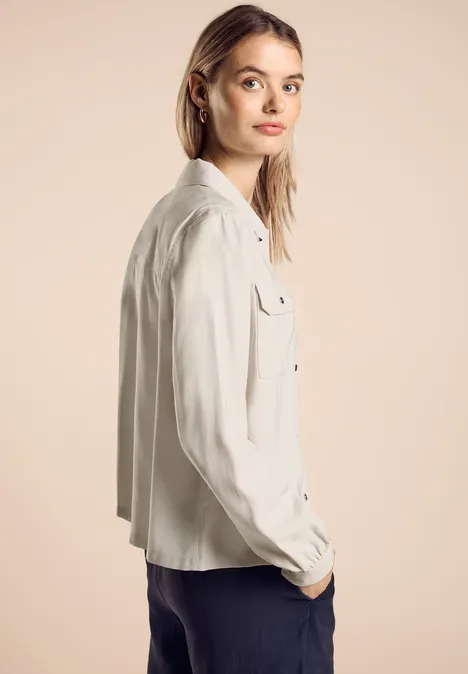 Blouson met borstzakken smooth sand beige
