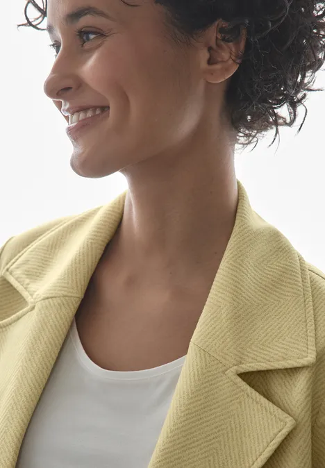 Kurze Kunstlederjacke mellow yellow