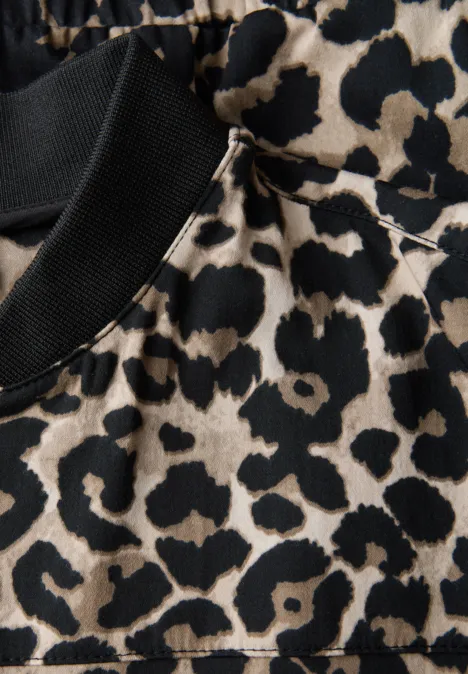 Blouson mit Leo-Muster Black