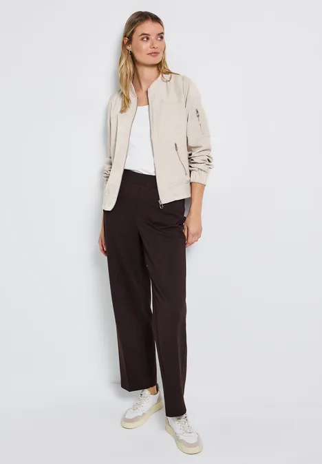 Blouson en satin malted beige