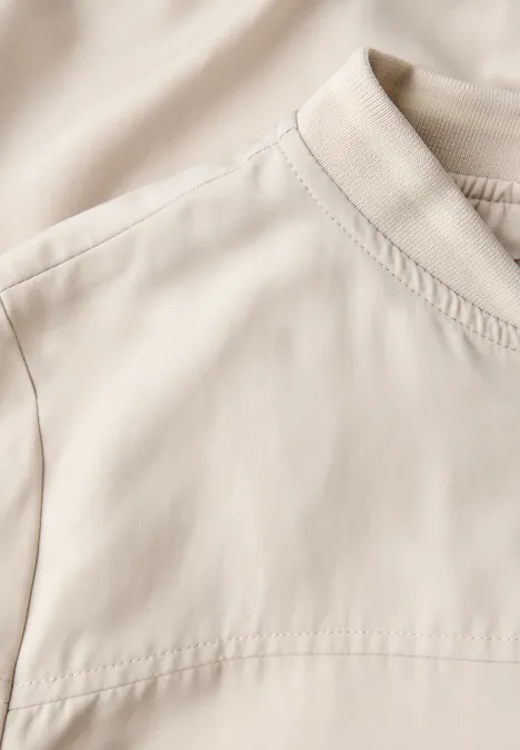 Blouson en satin malted beige