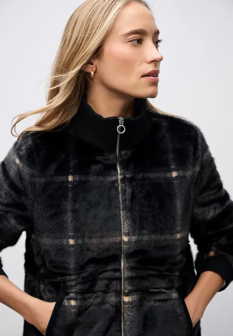 Karierte Fake Fur Jacke Black