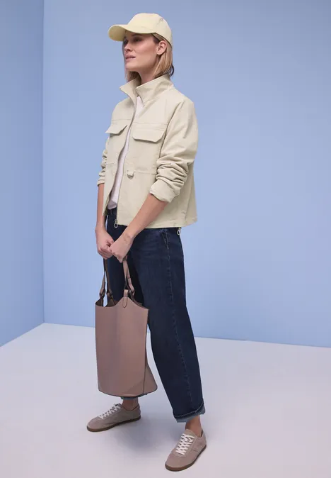 Kurze Jacke powder beige