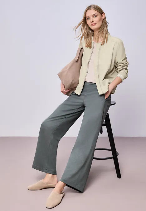 Kurzer Blouson powder beige