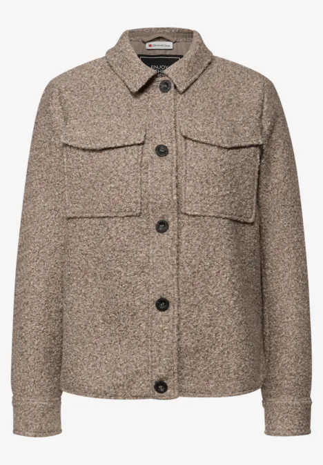 Overshirt in Wolloptik light terra mocha mel.