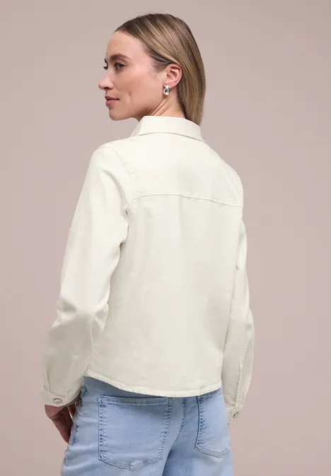 Jeansjacke mit Knopfleiste und Stickerei Ecru Washed Jeansjacke mit Knopfleiste und Stickerei Ecru Washed