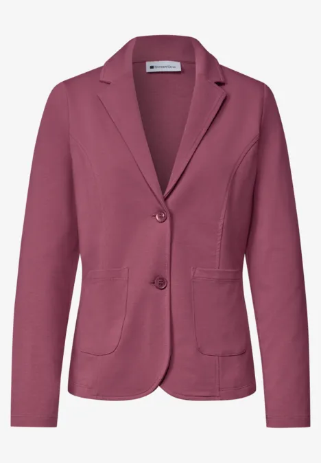 Taillierter Damenblazer in Rosé mit zwei Knöpfen und aufgesetzten Taschen.