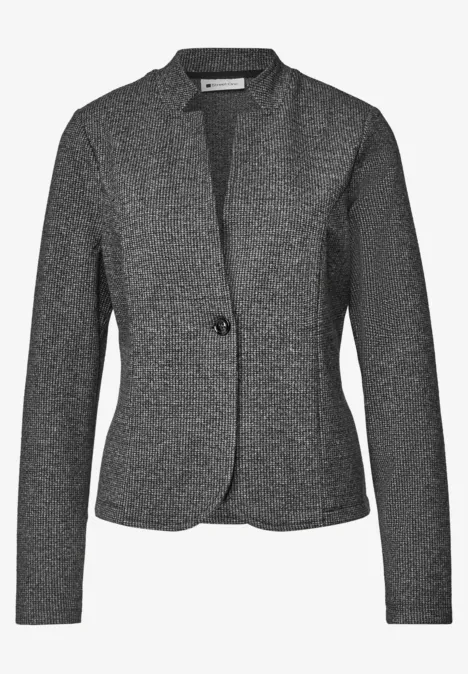 Ein taillierter, dunkelgrauer Blazer mit einem Knopfverschluss und klassischem Schnitt.