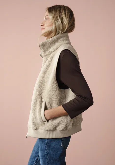 Teddy-Weste mit Strickdetail soft fawn beige