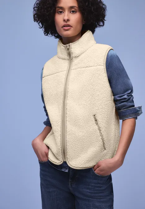 Przytulna kamizelka eggshell ecru