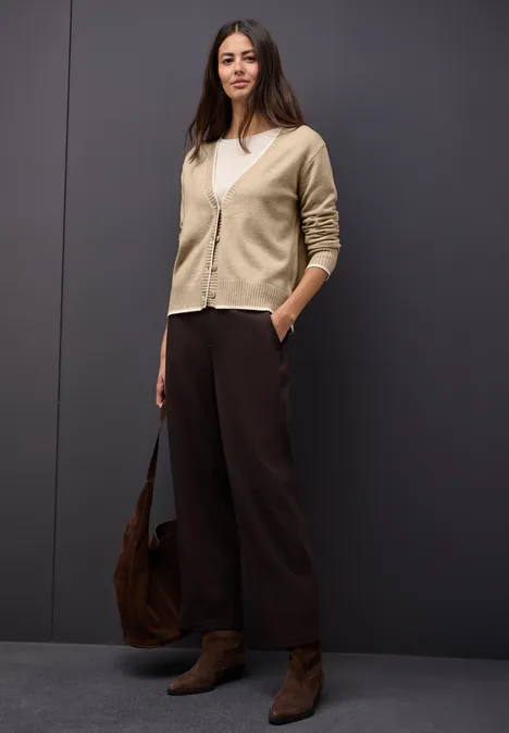 Cardigan mit Kontrastdetails sanded beige mel. Cardigan mit Kontrastdetails sanded beige mel.