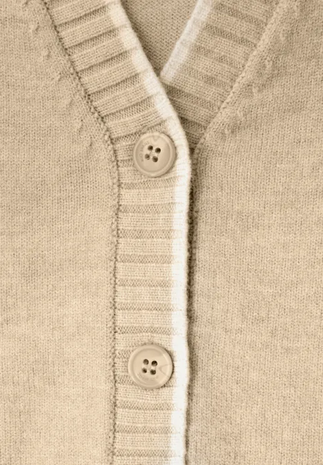 Cardigan mit Kontrastdetails sanded beige mel. Cardigan mit Kontrastdetails sanded beige mel.