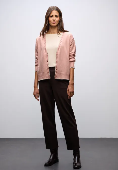 Cardigan mit Kontrastdetails faded rose mel. Cardigan mit Kontrastdetails faded rose mel.