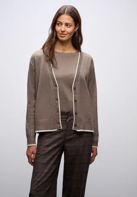 Cardigan mit Kontrastdetails silk brown mel. Cardigan mit Kontrastdetails silk brown mel.