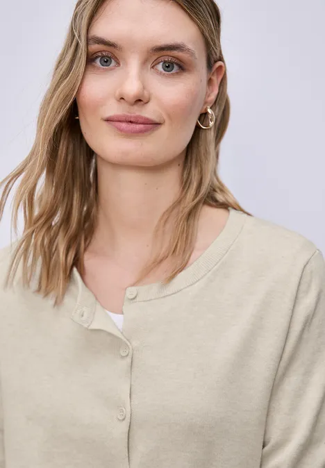 Cardigan en couleur unie smoke beige mel. Cardigan en couleur unie smoke beige mel.