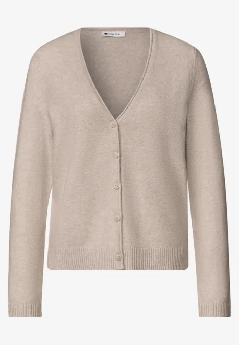 Cadigan met V-hals en knoopsluiting clay sand mel. Beiger, taillierter Damen-Cardigan aus weichem Strick mit V-Ausschnitt und Knopfleiste.