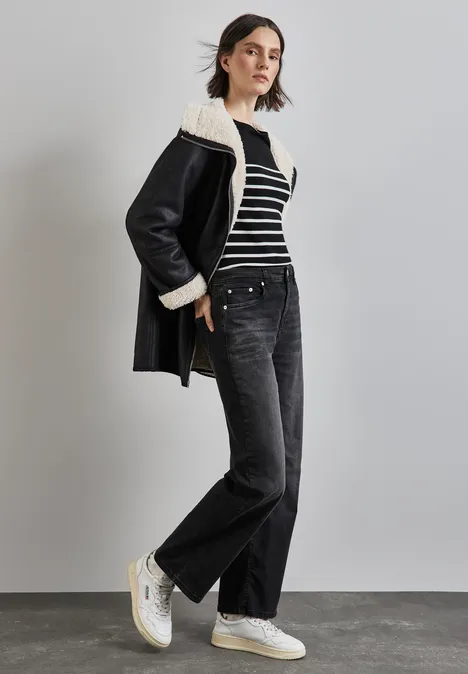 Gestreifter Pullover Black