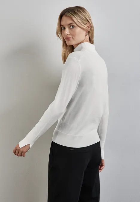Basic Rollkragen-Pullover off white