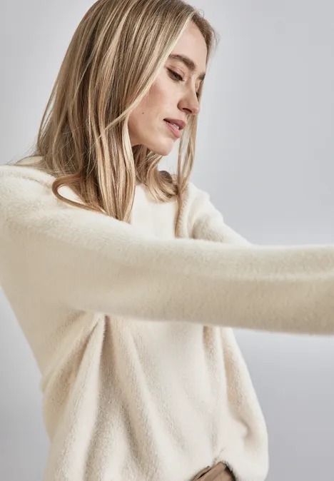 Pull en fil de plume lucid white