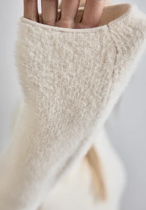 Pull en fil de plume lucid white