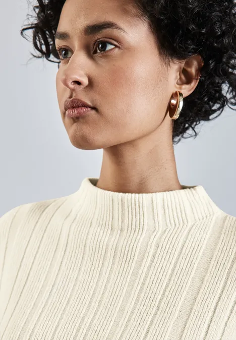 Pullover mit Rippstruktur soft beige