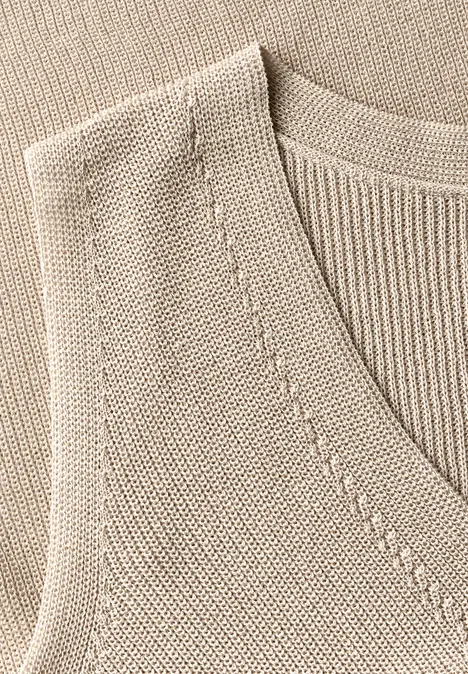Stricktop moonstone sand