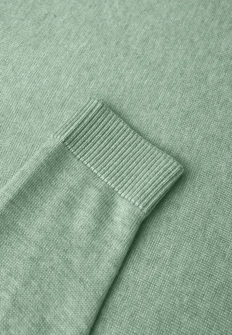 V-Neck Pullover serene green mel. V-Neck Pullover serene green mel.